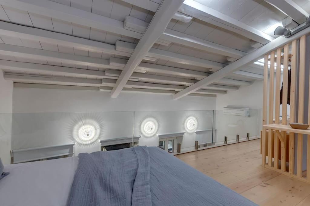 Nomade Vibrant Living Loft Apartment Ermoupoli Bagian luar foto