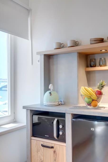 Nomade Vibrant Living Loft Apartment Ermoupoli Bagian luar foto