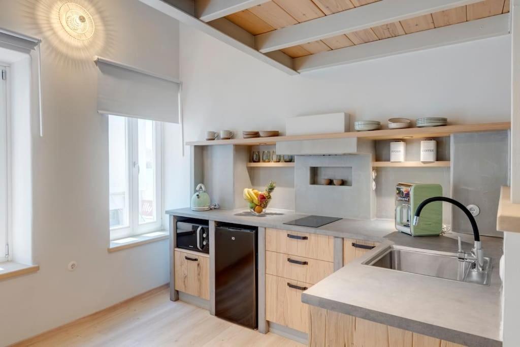 Nomade Vibrant Living Loft Apartment Ermoupoli Bagian luar foto